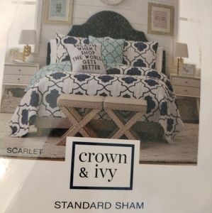 Crown & IVY SCARLETT STANDARD REVERSIBLE NAVY BLUE SOFT BLUISH GREEN & WHITE NWT